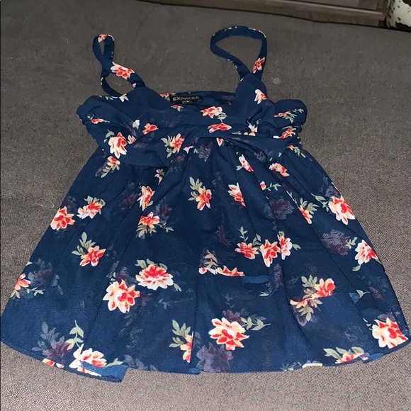 Express Tops - Express floral babydoll top NWT Sz small